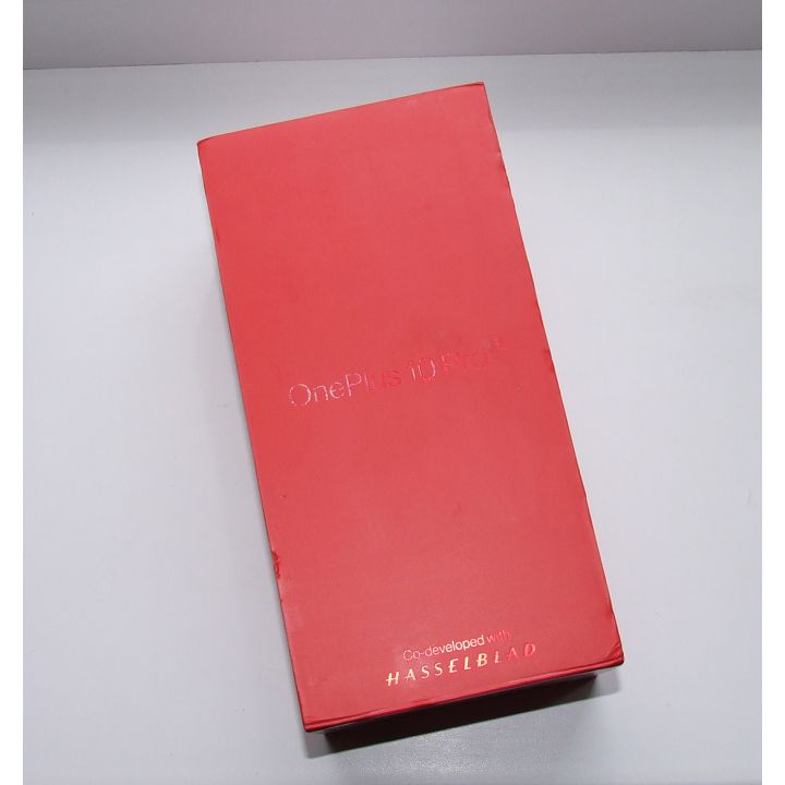 Купити Смартфон OnePlus 10 Pro 5G 8/128Gb Volcanic Black Уцінка за вигідною ціною. Популярні Смартфони OnePlus у mBrand 
