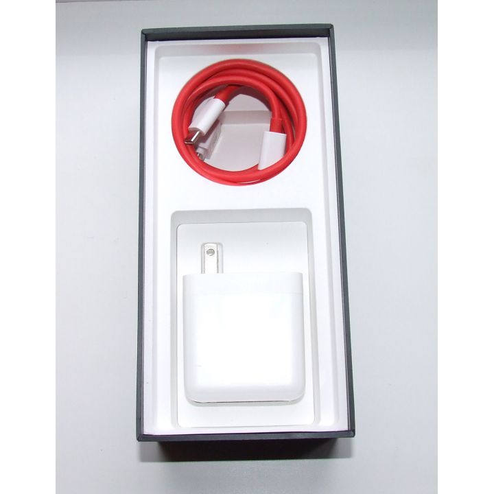 Купити Смартфон OnePlus 10 Pro 5G 8/128Gb Volcanic Black Уцінка за вигідною ціною. Популярні Смартфони OnePlus у mBrand 